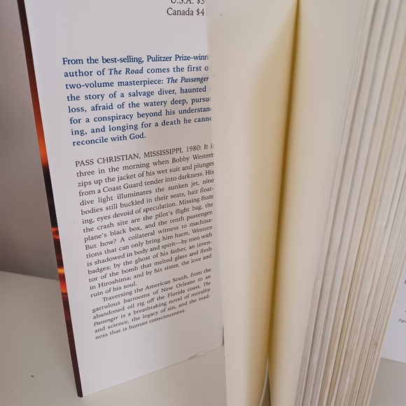 Book- Cormac McCarthy - The Passenger Hardcover Novdl - Picture 4 of 6